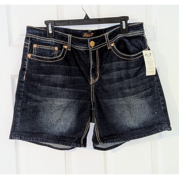 Seven7‎ Arrow Denim Shorts Dark Wash Gold Stitching Pockets Womens Size 16 NWT - Picture 1 of 8